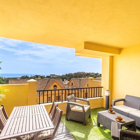 Fabulous Golf Front Apartment With Pool And Seaview Benalmádena Exteriör bild